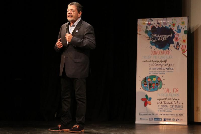 Gerardo Martinez: 