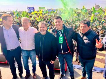 Acto de la UOCRA con Gerardo Martínez y el Gobernador Figueroa en Vaca Muerta