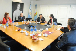GERARDO MARTINEZ Y CRISTIAN BREITENSTEIN FIRMARON CONVENIOS PARA LA CONSTRUCCIÓN DE VIVIENDAS Y UN CENTRO DE FORMACIÓN