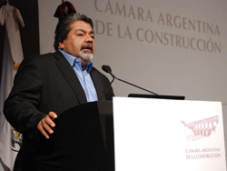Incorporar a la construcción como propuesta de la modernidad en Argentina es ejemplar, porque es una industria vital